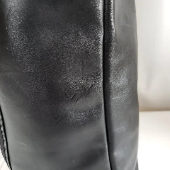 Designer Parfums GIVENCHY Black patent leather tote bag - Picture 8 of 11